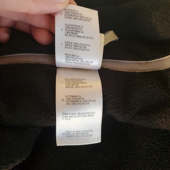 The North Face Black Fleece Jacket Zip Up Coat Outdoor Hike Mountain Cozy Warm S - Picture 7 of 11